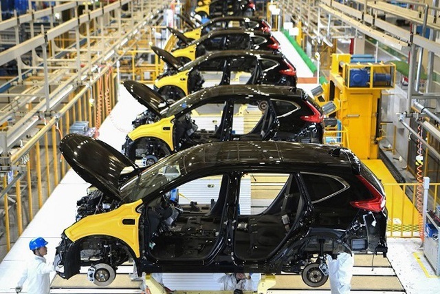 sản xuất ô tô 2023